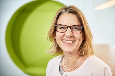 DR. CHRISTINE ROSER